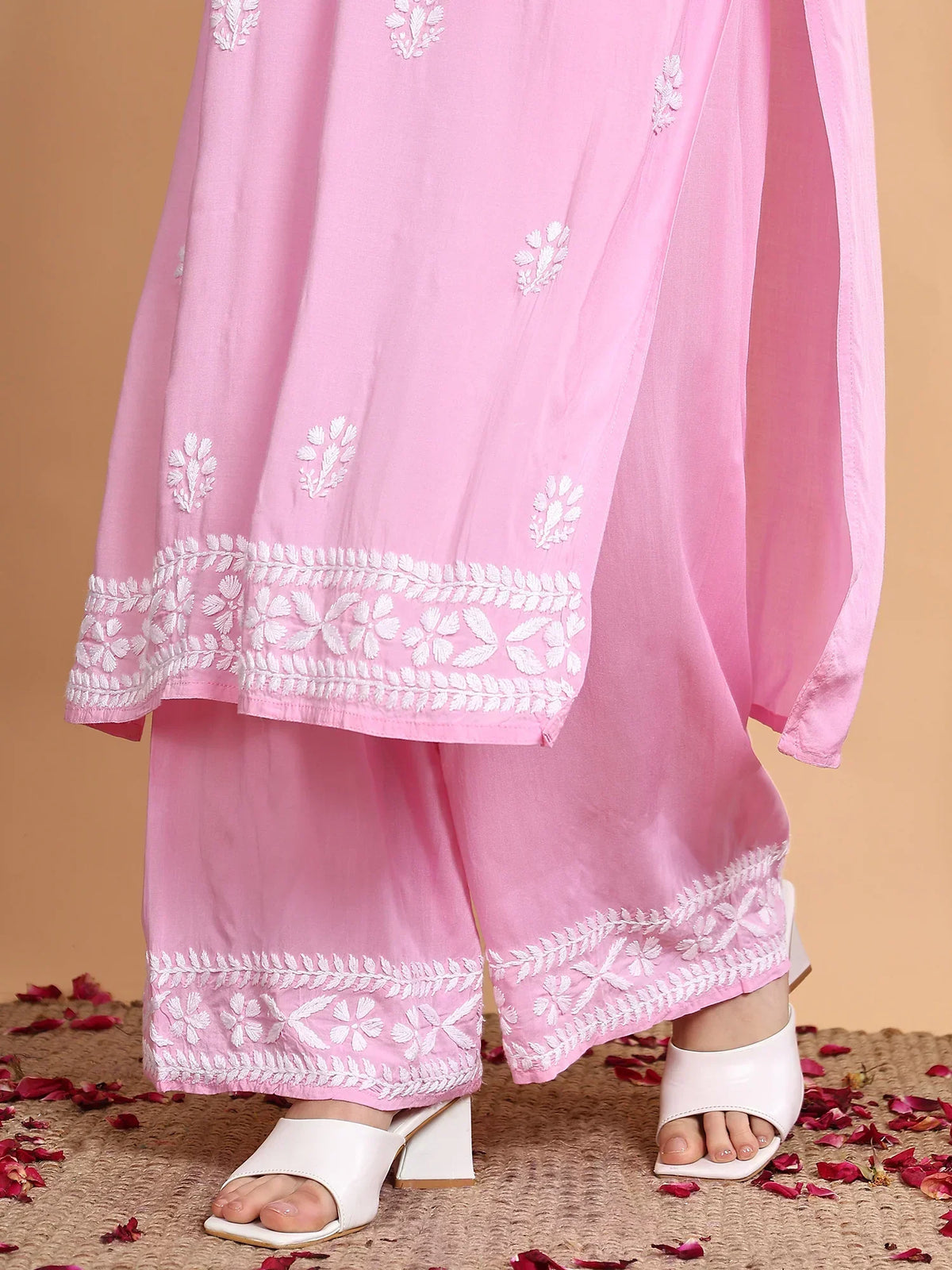 Shiza Chikankari Premium Modal Co-ord Set (Pink)