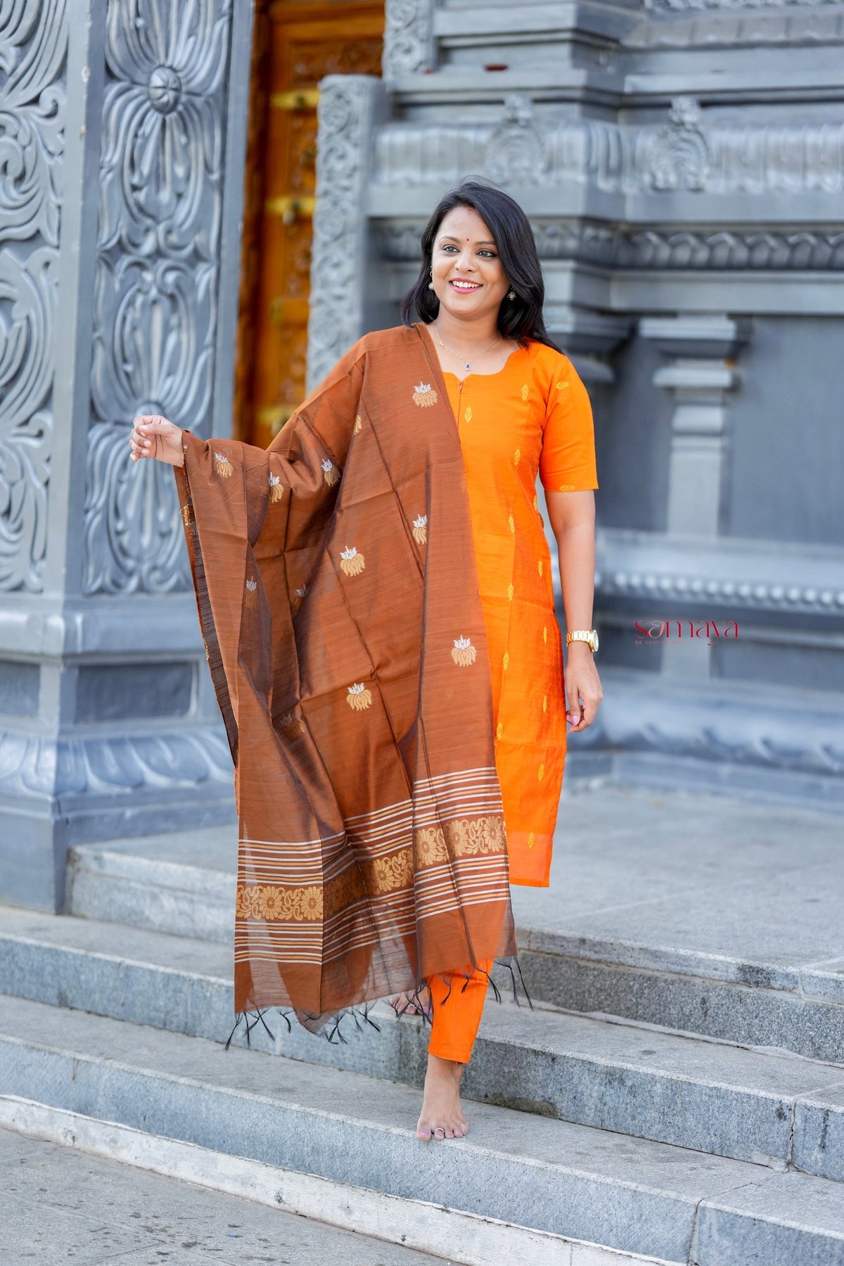 Theera raw silk suit set with dupptta ( ready to dispatch) set of 3