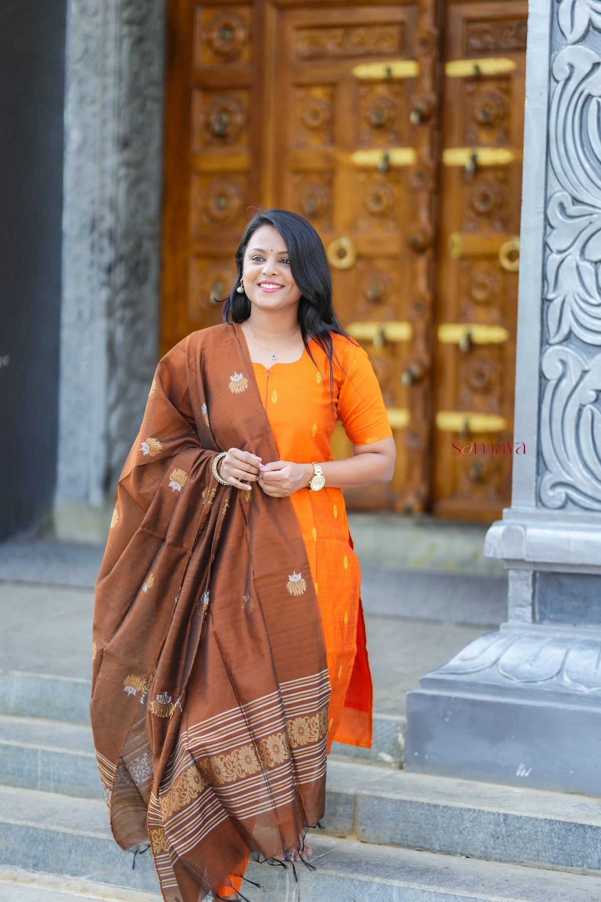 Theera  raw silk suit set with dupptta ( ready to dispatch) set of 3