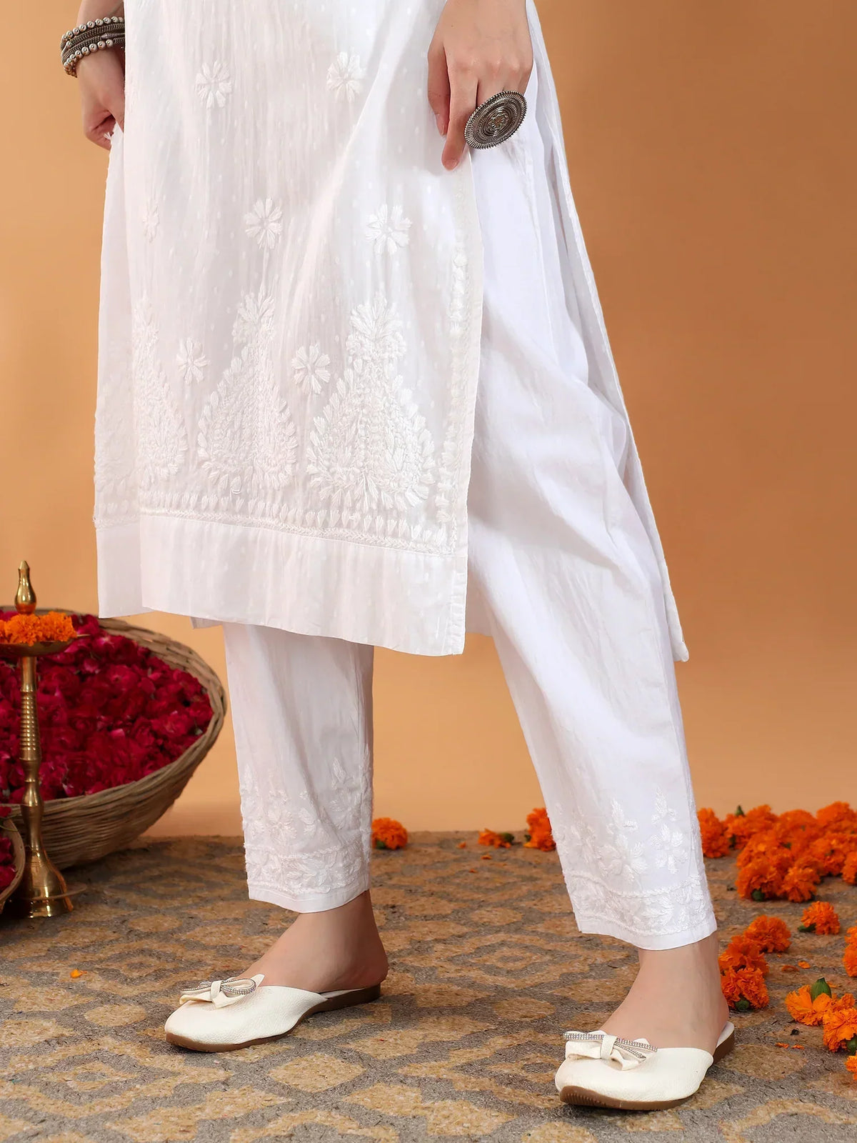 Ananya Chikankari Kurta Pant Cotton Co-ord Set (White)