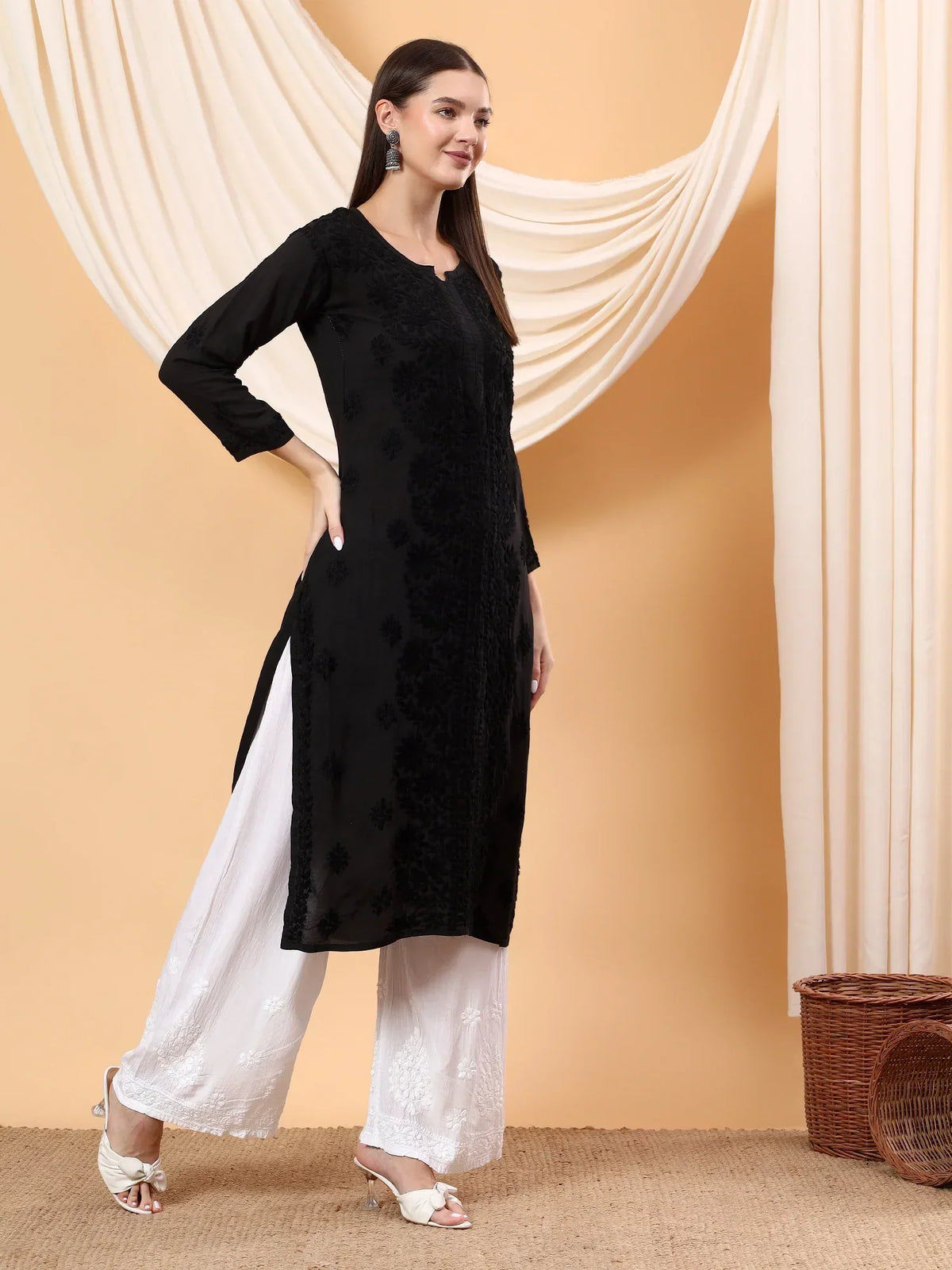 Alina Chikankari Modal Straight Kurta (Black)
